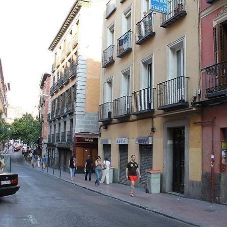 Hostal Xucar Madrid Exterior photo