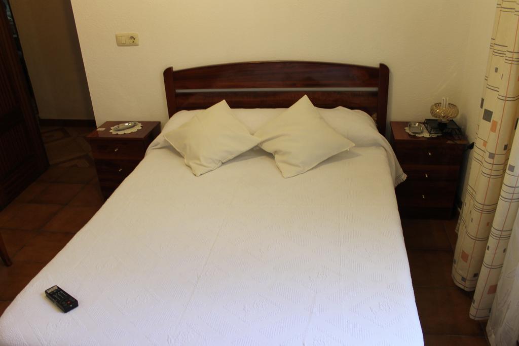 Hostal Xucar Madrid Room photo